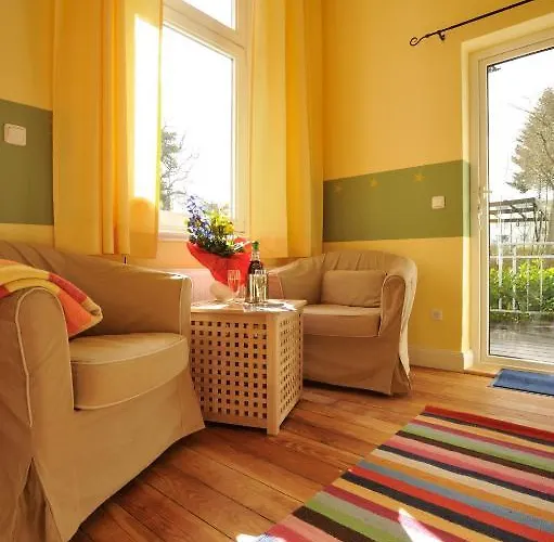 Semesteranläggning (resort) Moewenstein 3*